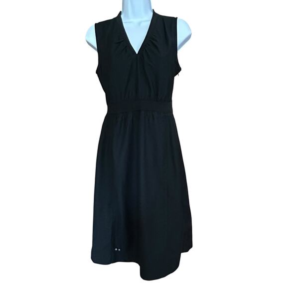 Converse One Star Black V-Neck Wool Blend Dress Sz 4 Athleisure Minimalist - Picture 1 of 9